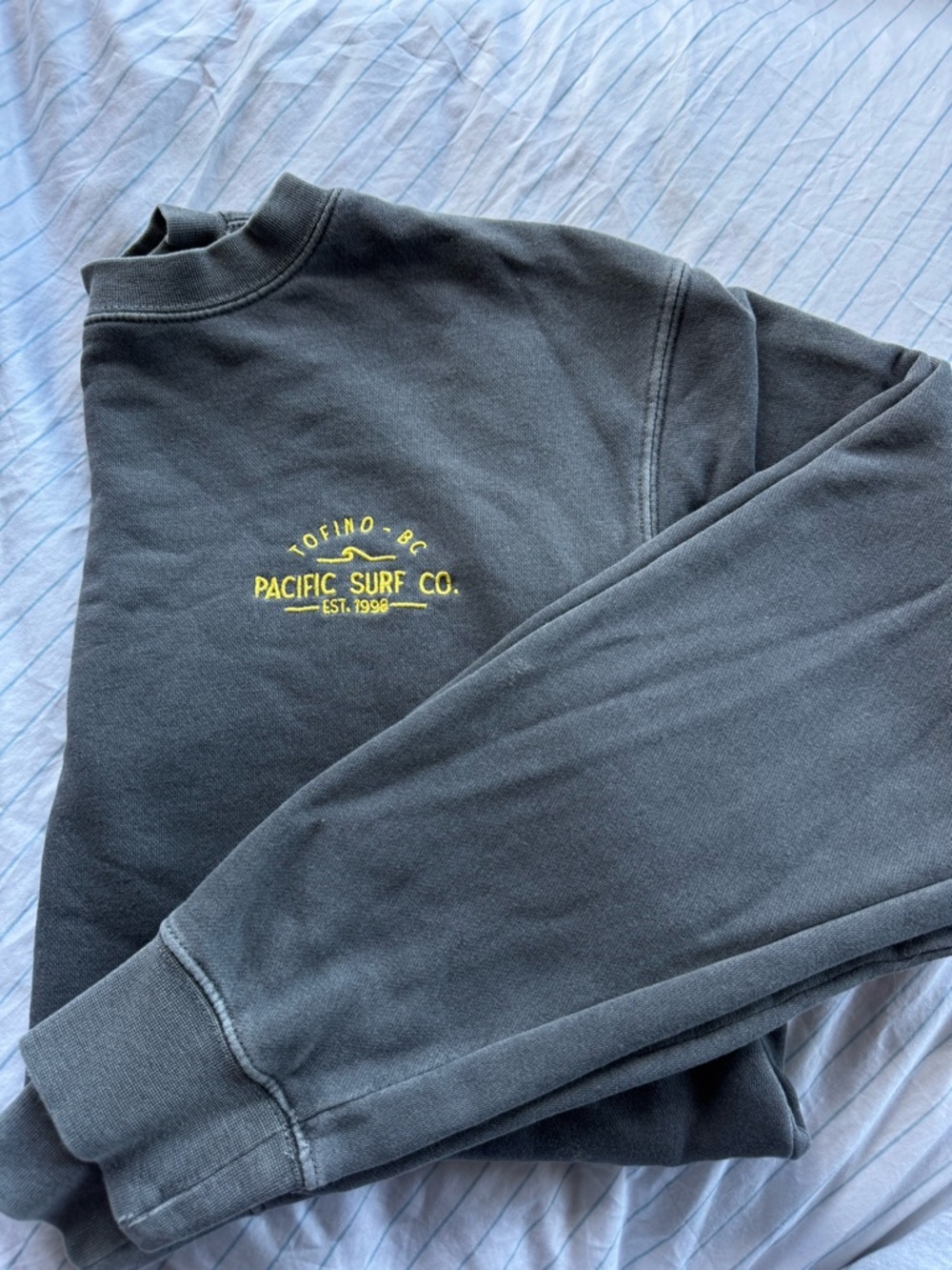 Pacific Surf Co. Crewneck size: Small…. Tofino surf shop